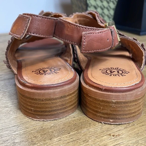 VINTAGE FOUNDRY CO. LEATHER SANDALS - Picture 7 of 9